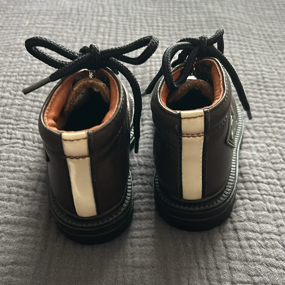Gymboree leather boots with reflective strip